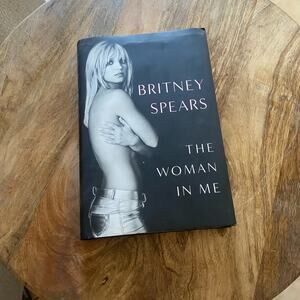 The Woman in Me – Britney Spears (Hardcover)